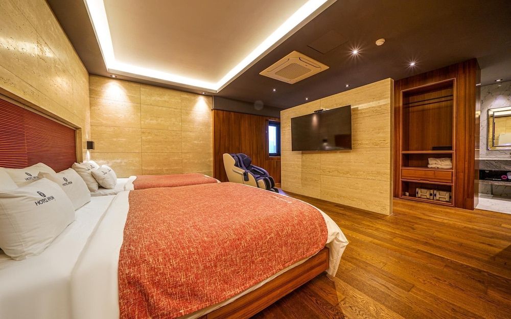 Busan Jeonggwan Raum Hotel Room (Royal Suite (large outdoor bathtub te) 8