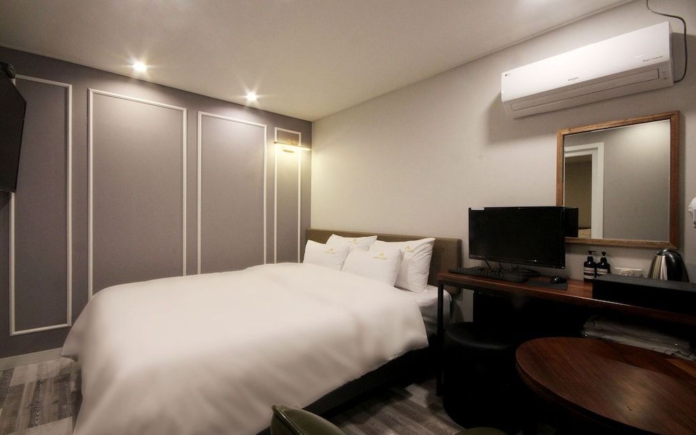 Louis Hotel Busan Beomildong Room (Deluxe (Clothing Care Device Netflix)) 10