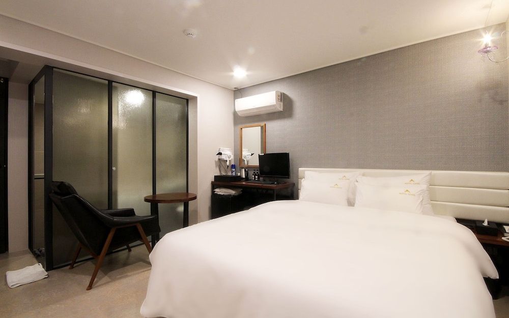 Louis Hotel Busan Beomildong Room (Deluxe (Clothing Care Device Netflix)) 7
