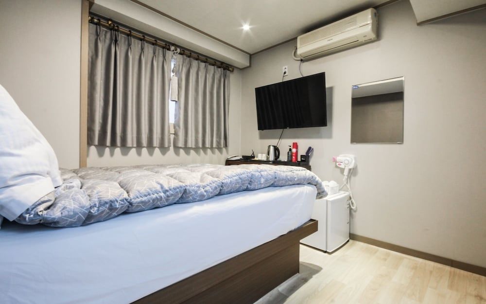 undefined Busan Suyeong Time 9