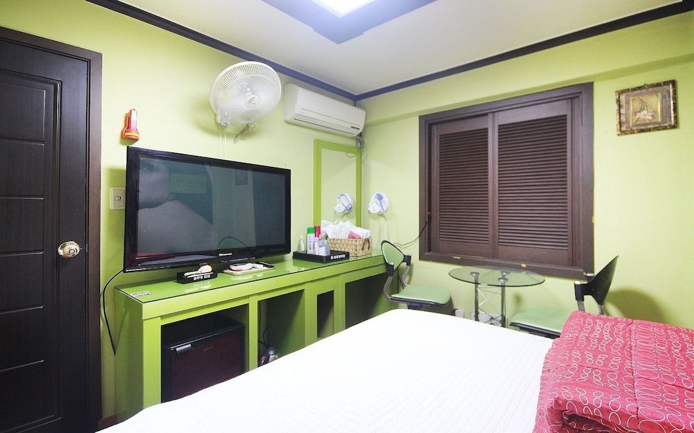 undefined Busan Suyeong Blooming 9