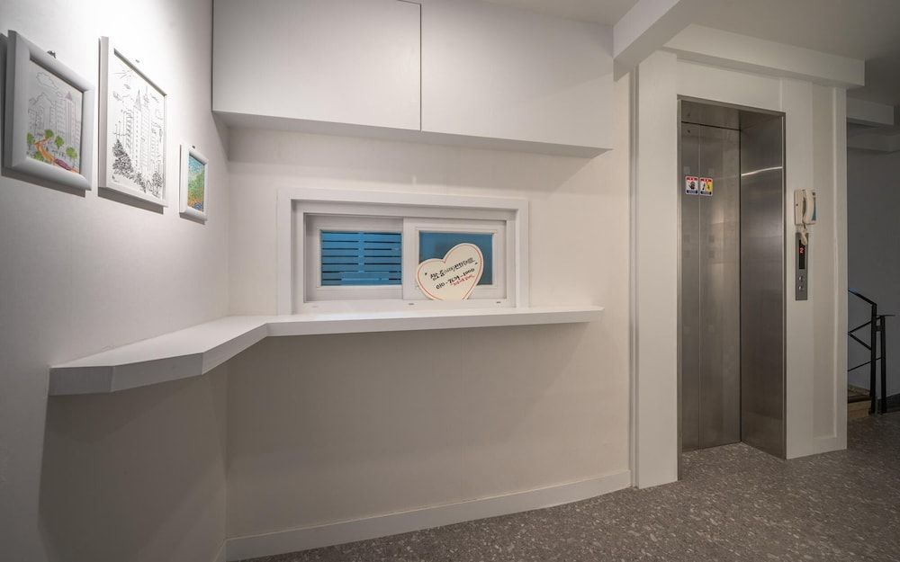 undefined Busan Seomyeon Hotel Artwork 9