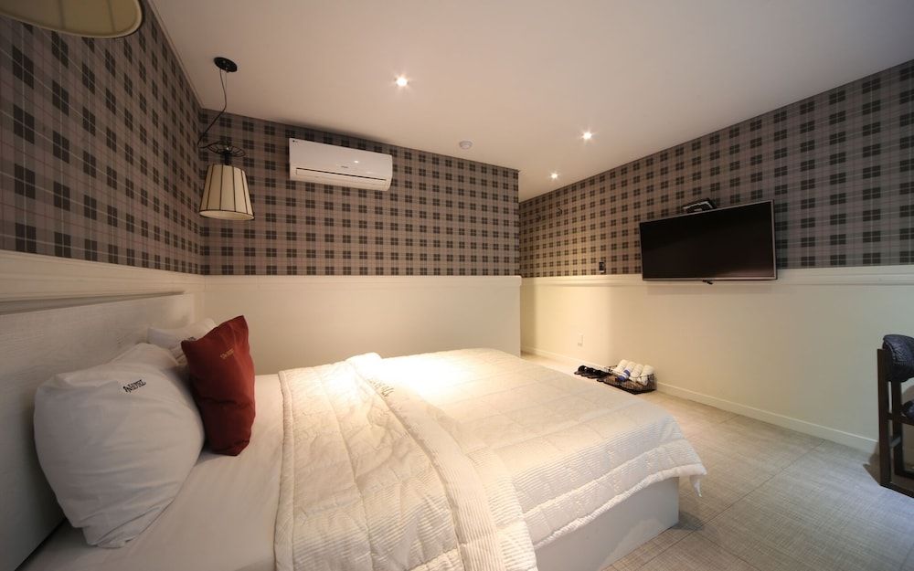 Busan Yeonsandong 17th Room (Deluxe Double Room (Netflix viewing a) 17