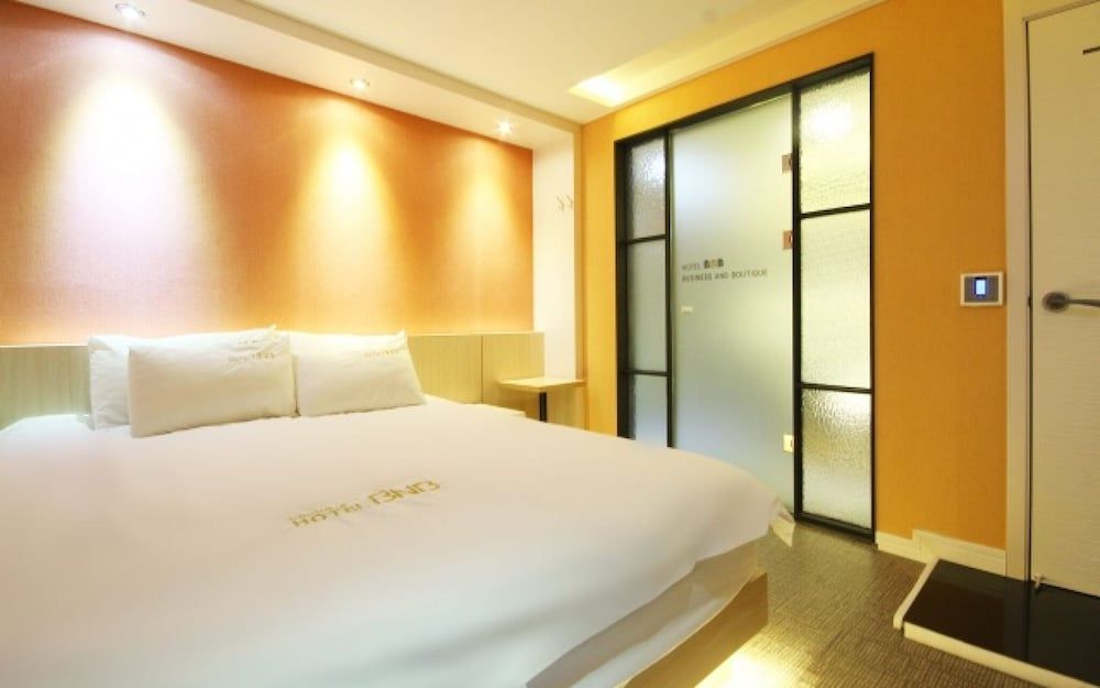 undefined Busan Yeonsan-dong BNB 6