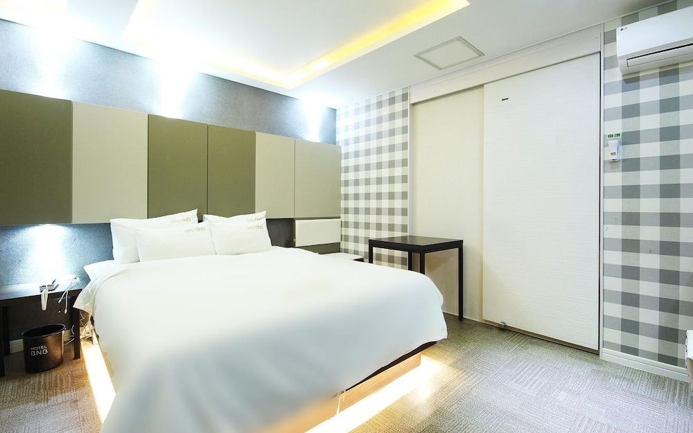 Busan Yeonsan-dong BNB Room (Standard Room C)