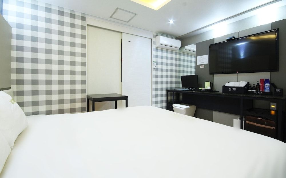 Busan Yeonsan-dong BNB Room (Standard Room C) 4