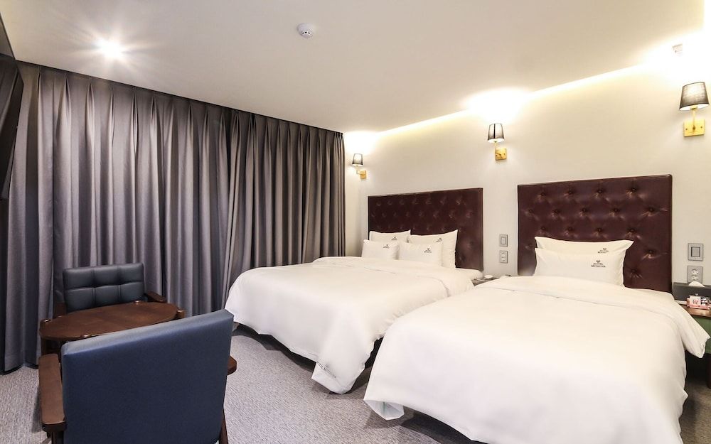 Busan Oncheonjang Hotel Mithuna Room (Twin)