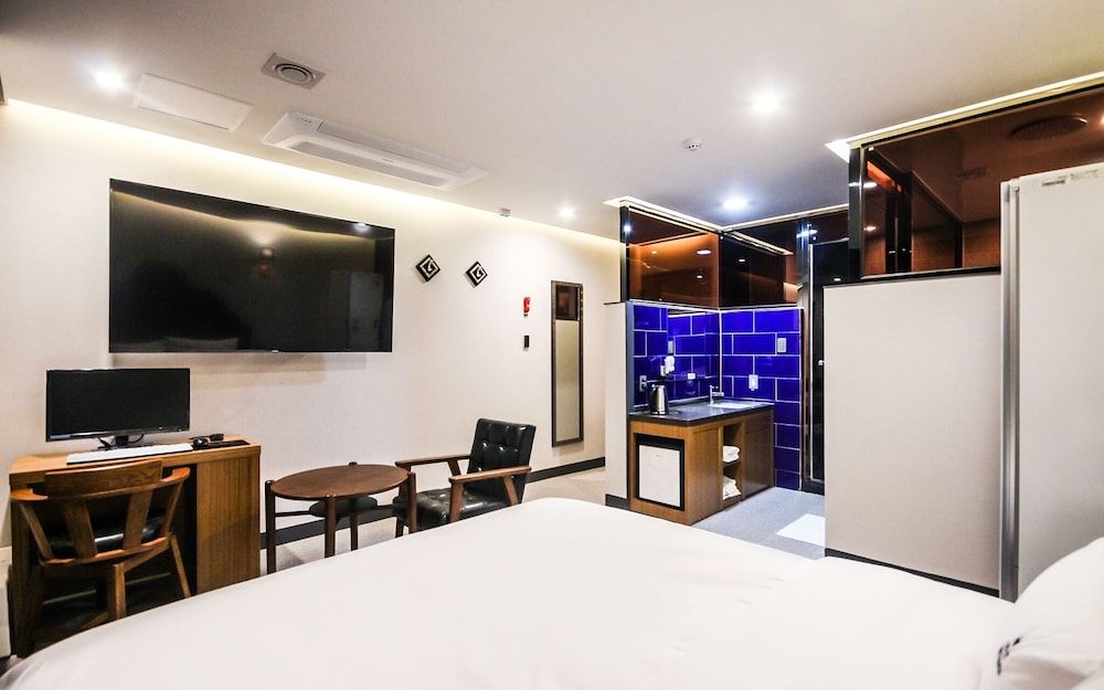Busan Oncheonjang Hotel Mithuna Room (Standard Room) 12