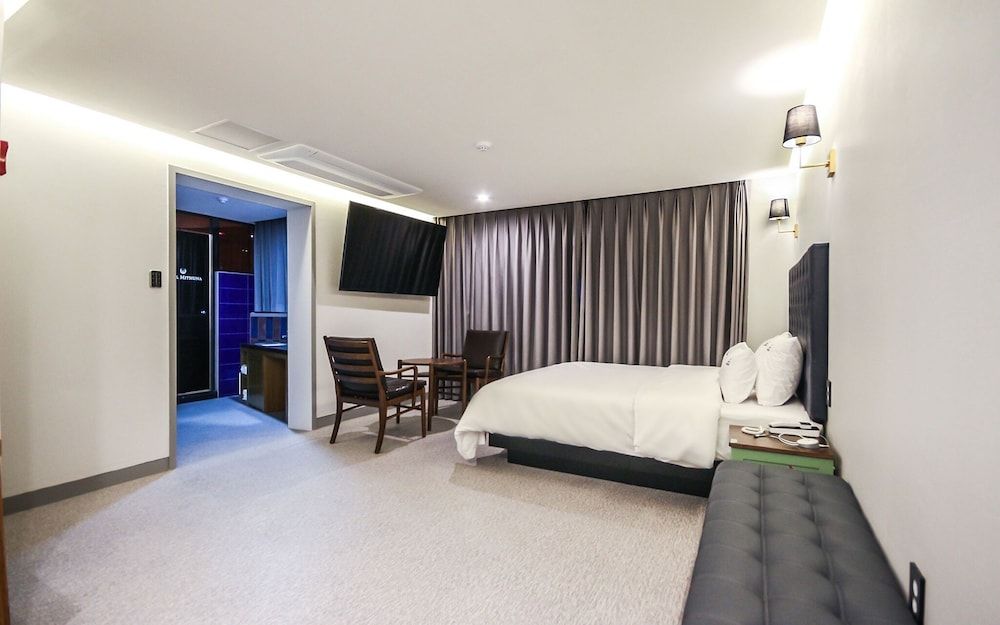 Busan Oncheonjang Hotel Mithuna Room (Special Room) 13