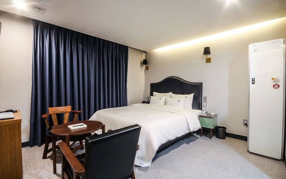 Busan Oncheonjang Hotel Mithuna Room (Standard Room)