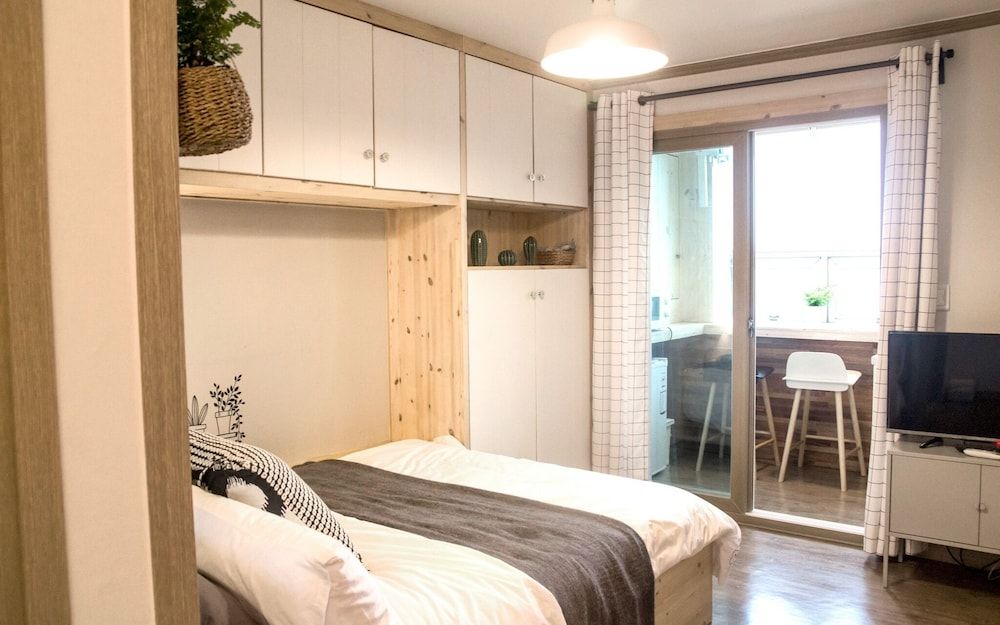 undefined Busan Gwangalli Pico Blue 6