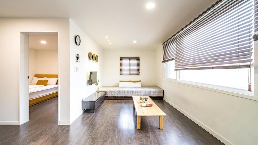 undefined Busan the Pension 502 4