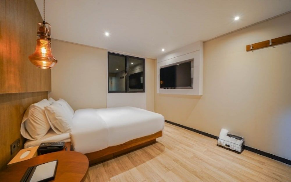 Busan Sajik The Stone Bridge Hotel Room (24 hours is not enough (call for game) 7