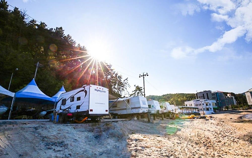 undefined Busan Zio Caravan Pension