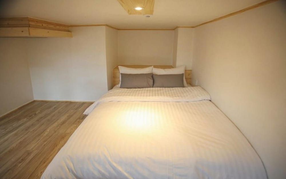 Busan Inner Peace Pension Room (ROOM401) 2