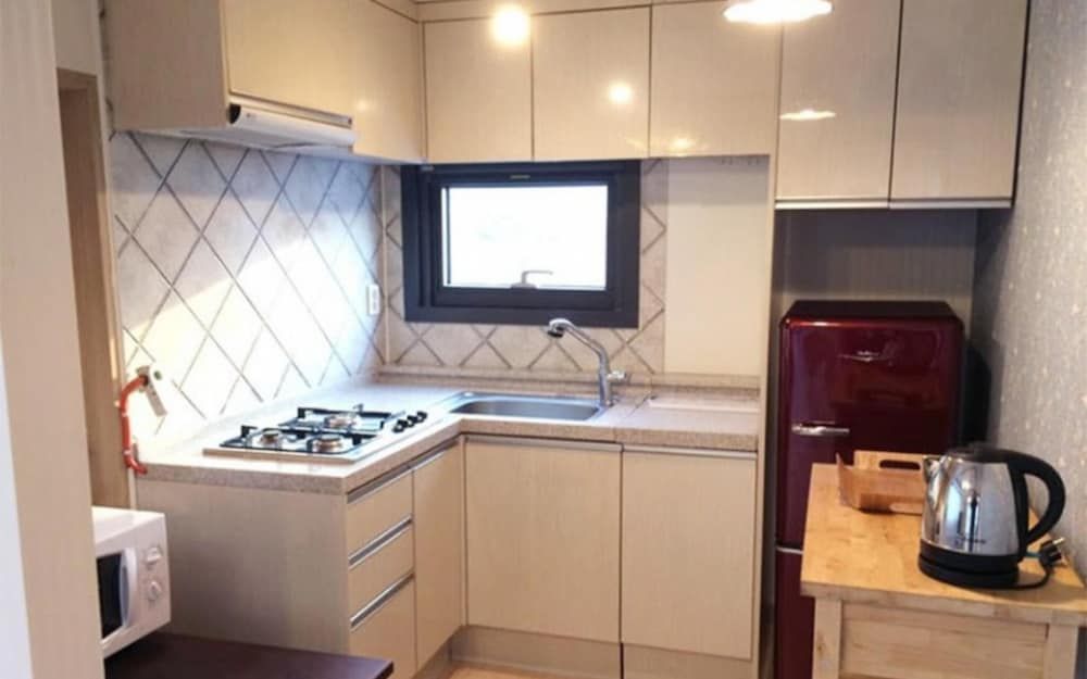 Busan Seorang Pension Room (S room) 4