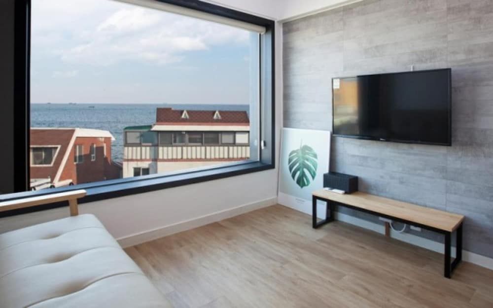 undefined Busan Yeonhwa Reef Pension Dreamer 3