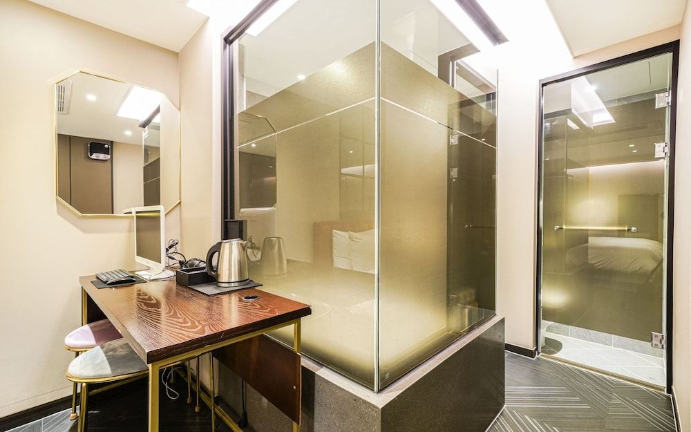 Busan Yeondong-dong Hotel Smith Room (Suite Family (Netflix viewing availab) 9