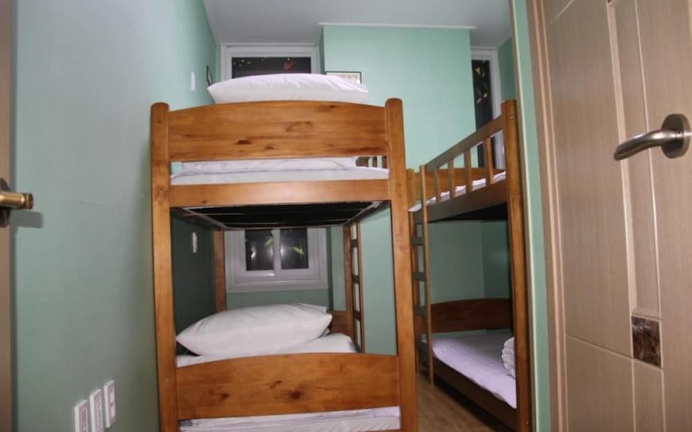 undefined Busan Hyu Plus Guest House 9