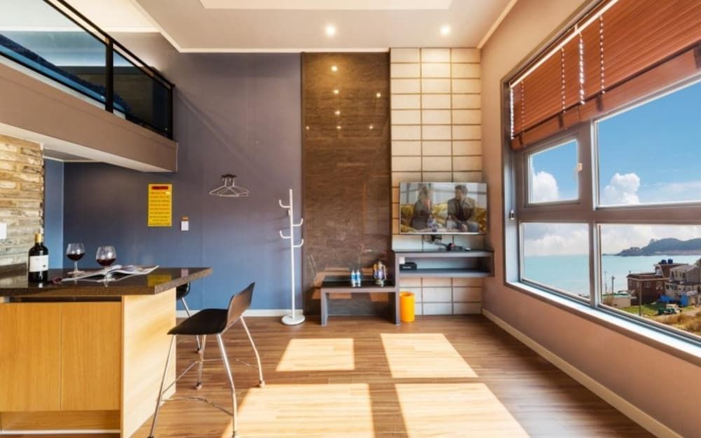 Busan Gijang Brown Dot Pension Room (Room 302 (duplex side ocean view)) 5