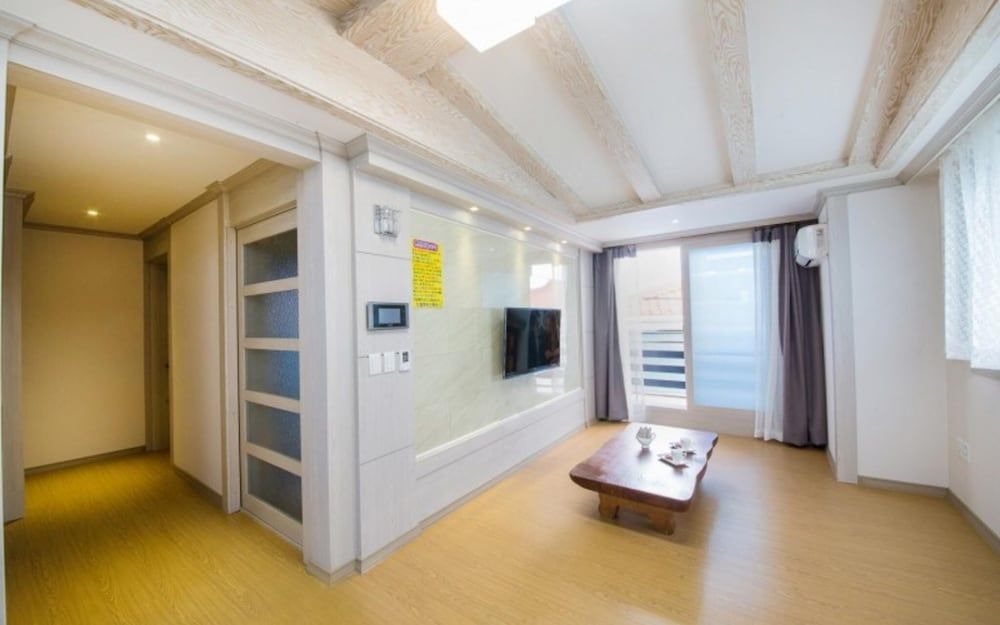 Busan Dream House Pension Room (Whale Room (Room 501 Ocean View)) 4