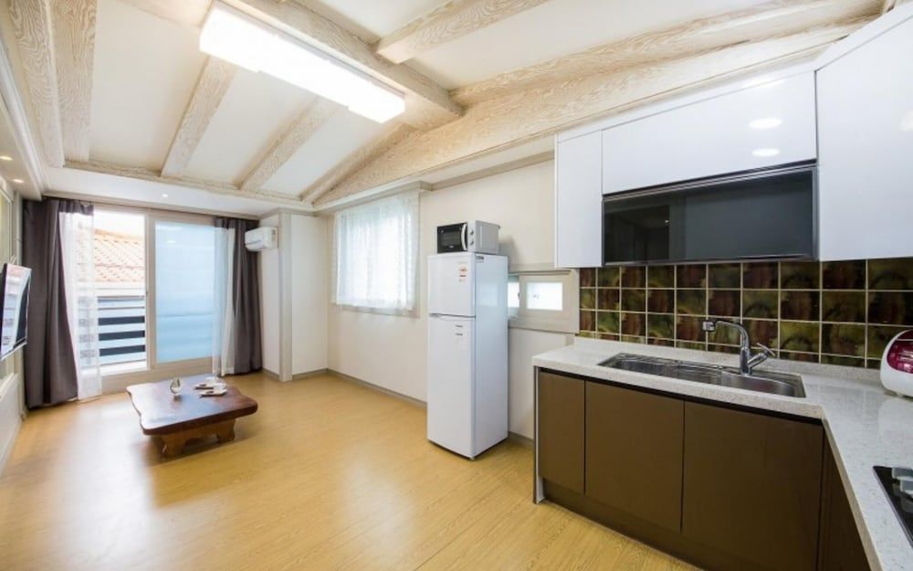 Busan Dream House Pension Room (Whale Room (Room 501 Ocean View))
