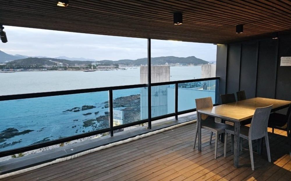 Busan Ragomare Pension Room (Room A201 (VIP special room)) 8