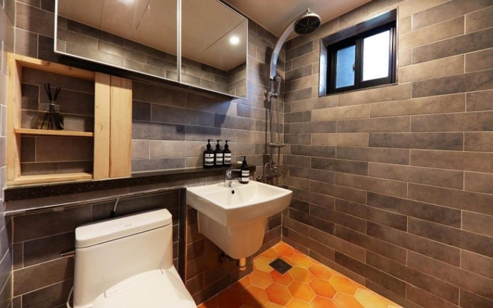 undefined Busan Ragomare Pension 10