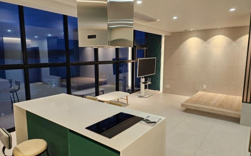 Busan Ragomare Pension Room (Room A201 (VIP special room)) 3