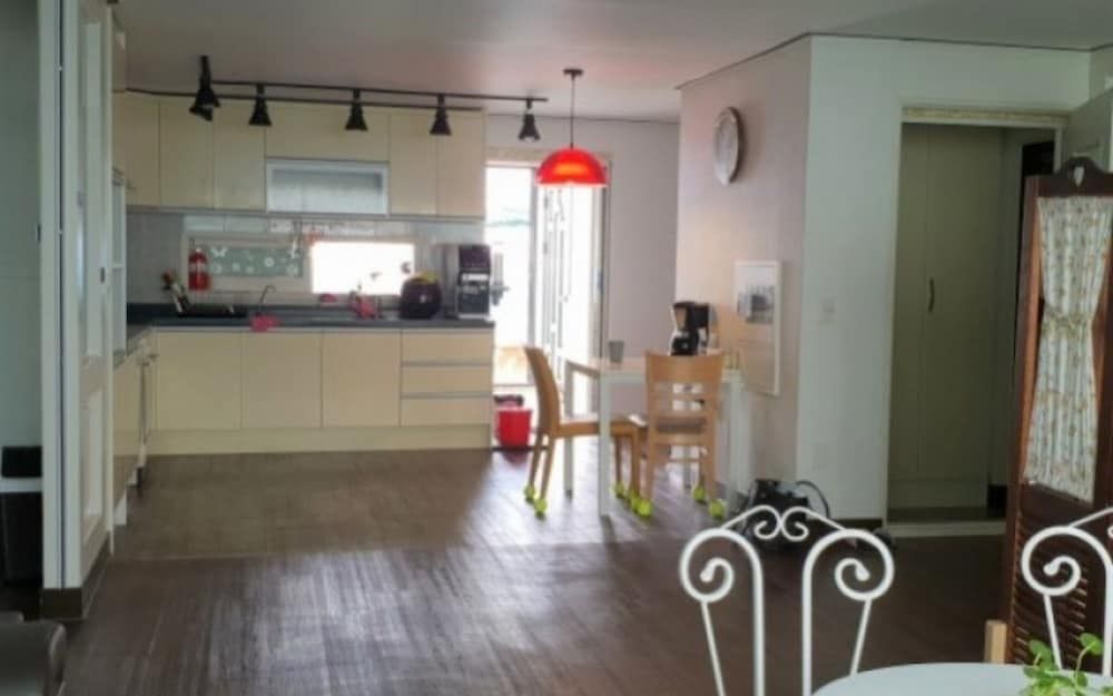 undefined Busan Haeundae Podo Pension 6