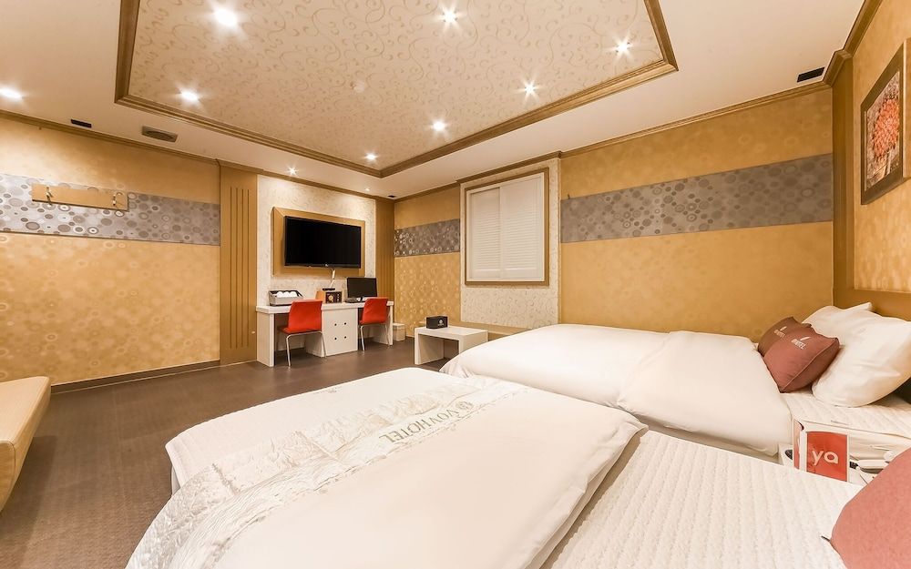 undefined Busan Munhyeon-dong VOV Hotel 7