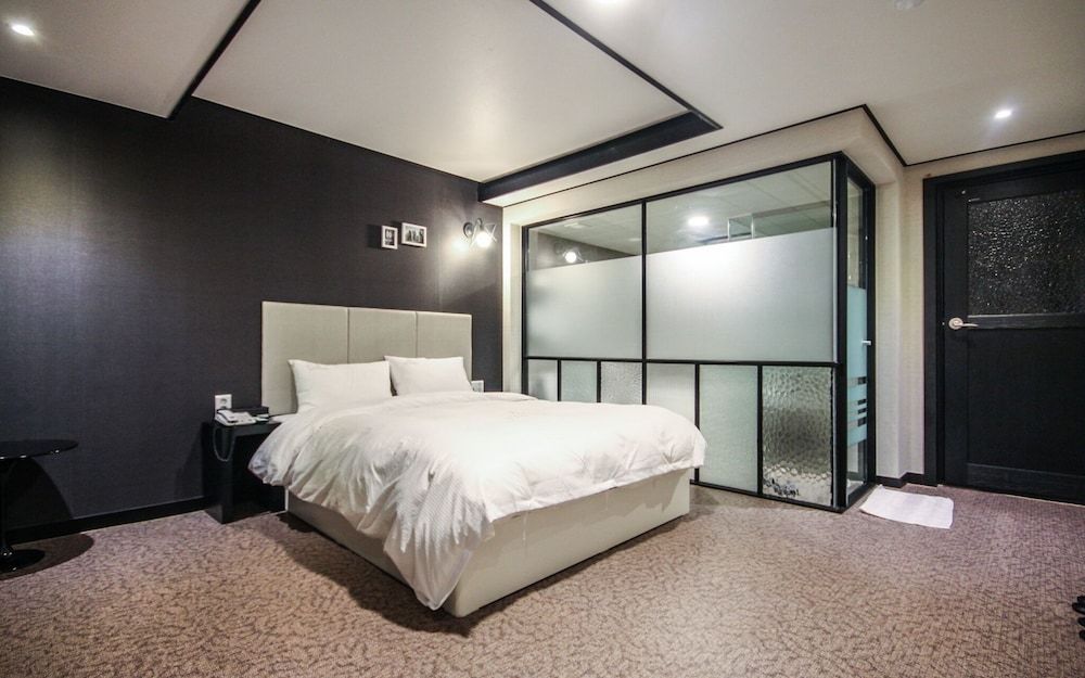 Busan Nampo-dong Elise Room (Superior (Double)) 4