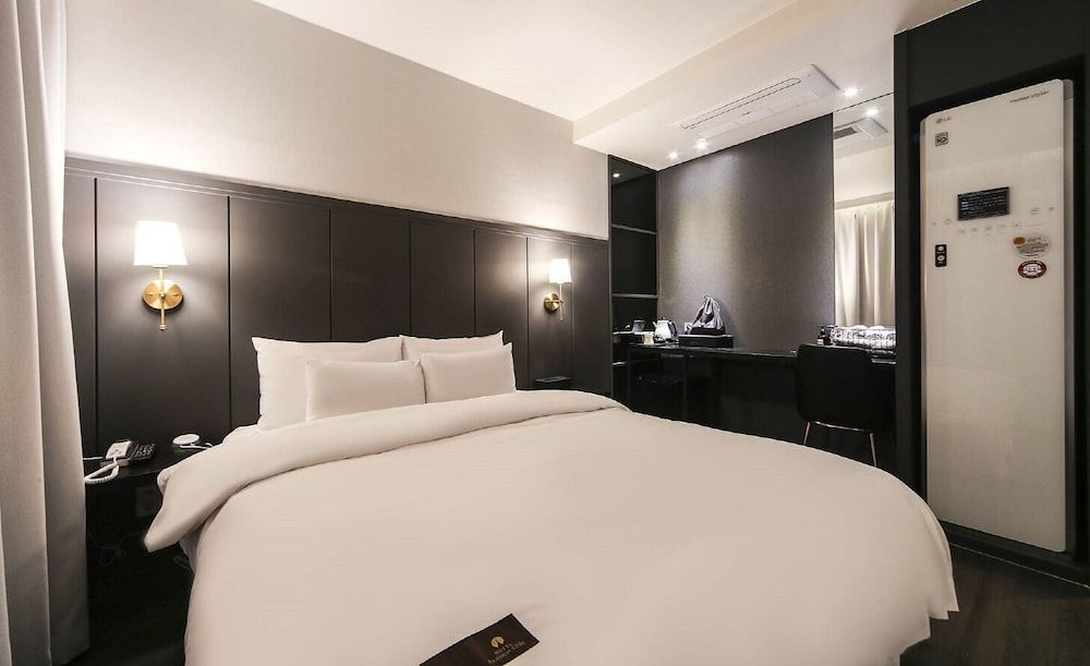 undefined Frenchcode Hotel 10