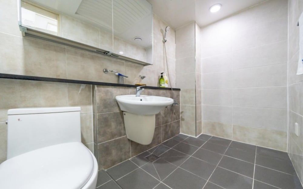 Busan Sarangae Pension Room (301 (Ocean view)) 13