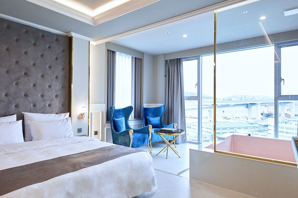 Grand Bern Hotel Family Twin Room, Ocean View 2