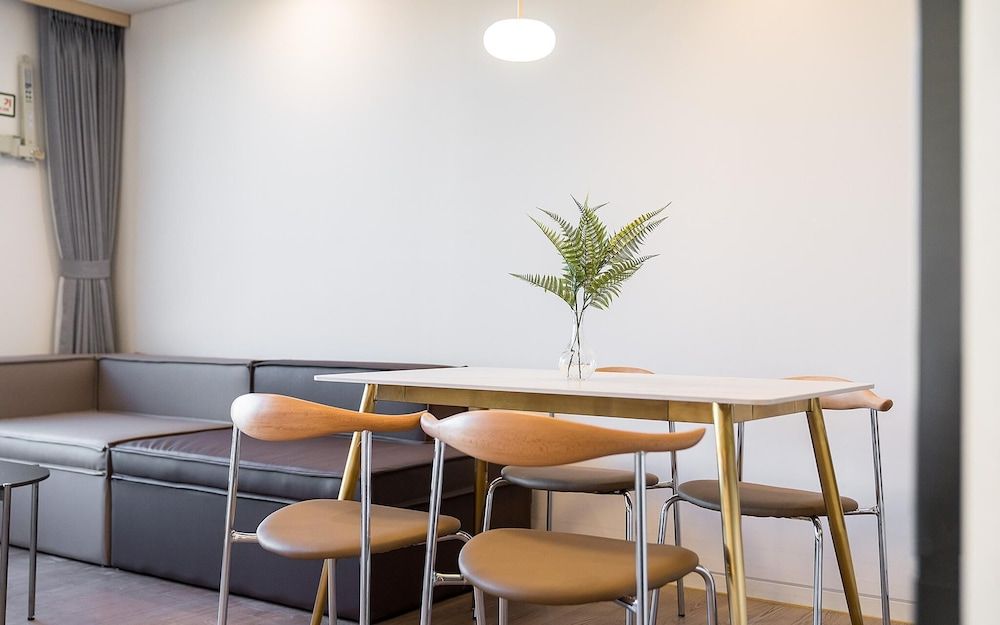 Hound Hotel Busan Songjeong Room (17 family (17 pyeong twin bed air dre) 5