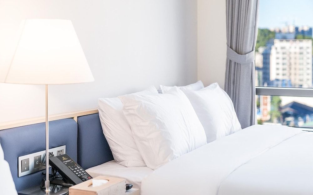 Hound Hotel Busan Songjeong Room (17 family (17 pyeong twin bed air dre) 7