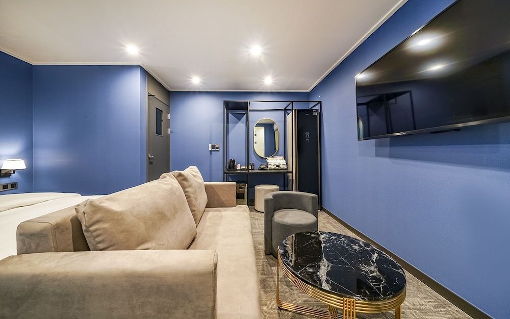 Brown Dot Busan Hwamyeong Room (Suite family bath - Starbucks coffee ) 15