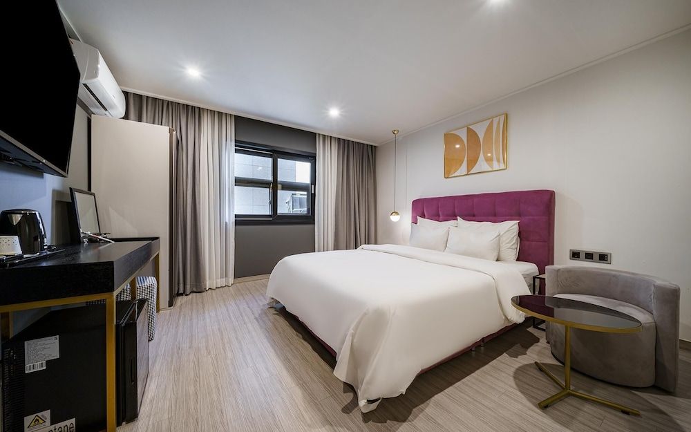 Brown Dot Busan Hwamyeong Room (Family two-room family bath - Starbuc) 13