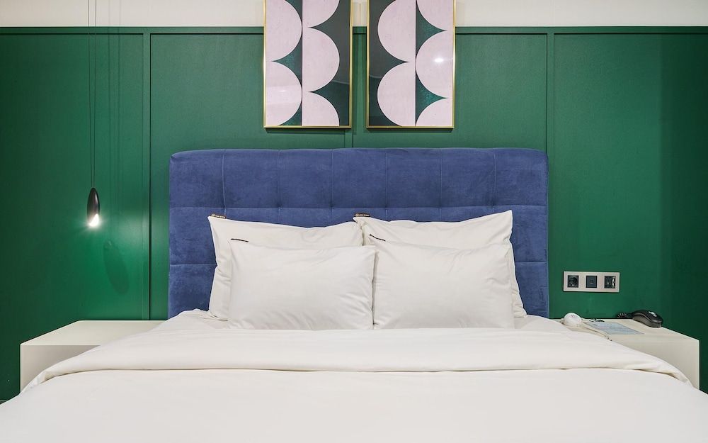 Brown Dot Busan Hwamyeong Room (Suite family bath - Starbucks coffee ) 7