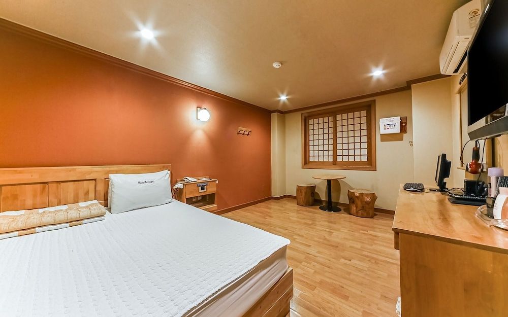 undefined Busan Choeup Koreana 2