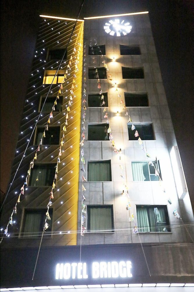 undefined Busan Yeongdo Hotel Bridge 7