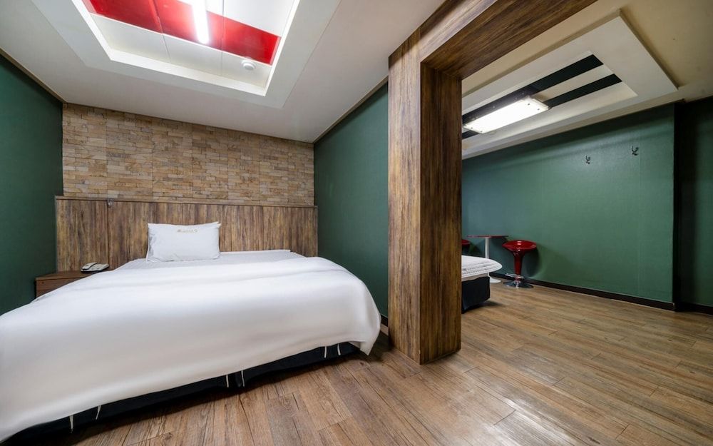 Busan Haeundae Nine Room (Twin (Netflix available quick admissi)