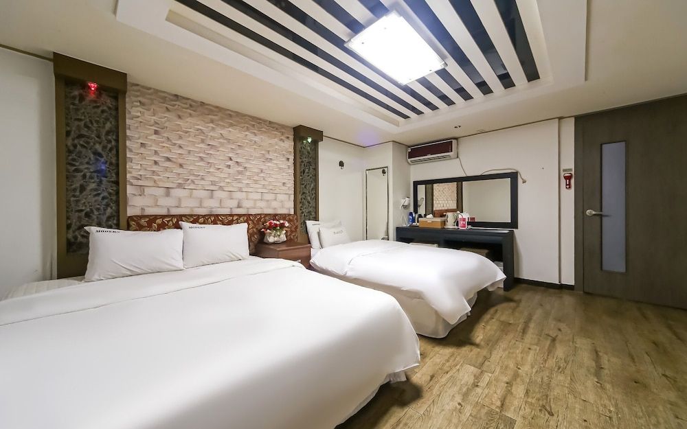 Busan Haeundae Nine Room (Twin (Netflix available quick admissi) 6