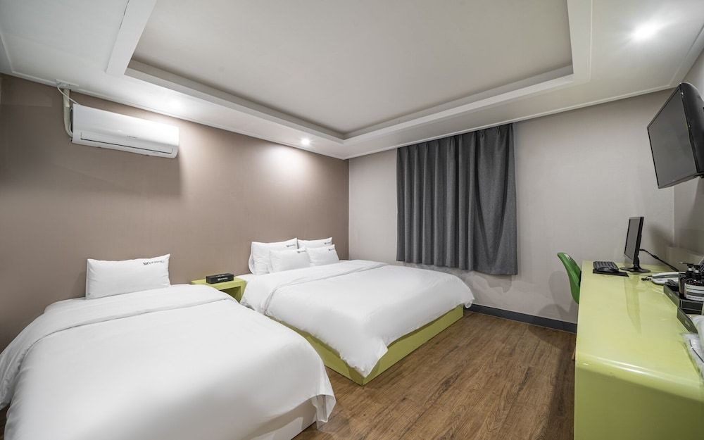 Busan Haeundae GP Hotel Room (Twin)