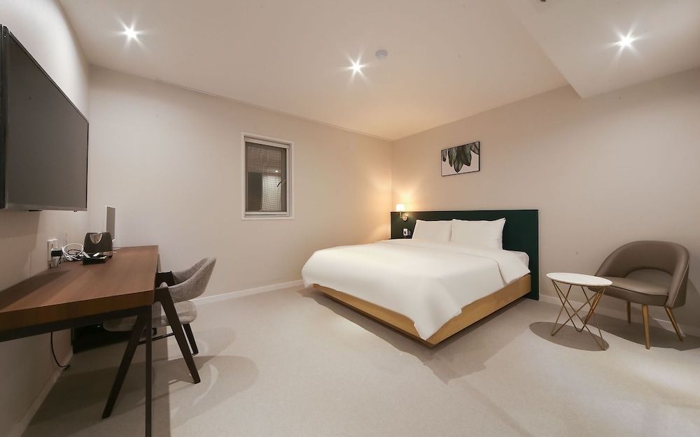 Busan Daeyeondong Hotel Bosco Room (Premium Double (Consecutive Nights Fr) 9