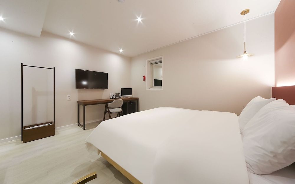 Busan Daeyeondong Hotel Bosco Room (Deluxe Double (Consecutive Nights Fre) 5