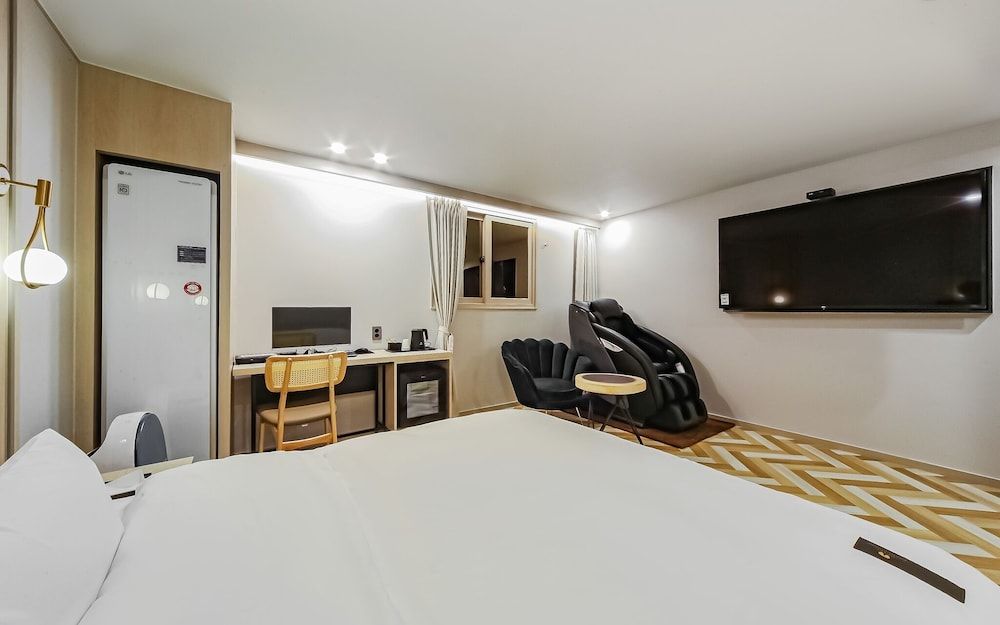 Busan Guseodong French Code Room (Suite (200 pyeong of parking) (LG Sty) 12