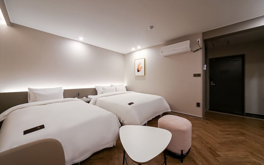 Busan Guseodong French Code Room (Deluxe Twin (based on 200 pyeong 3 pe) 10