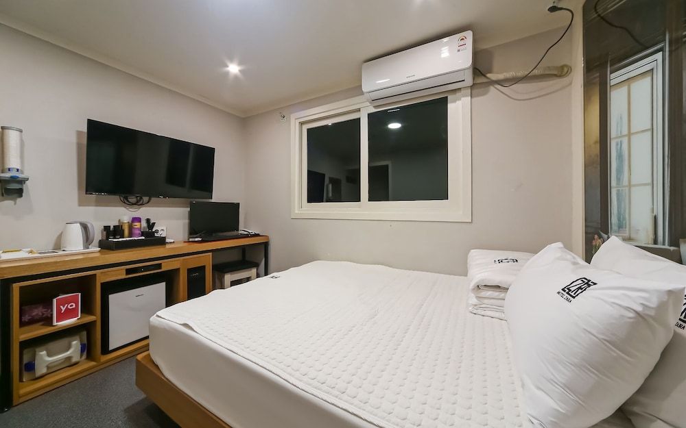 undefined Busan Jaesongdong Zara 9